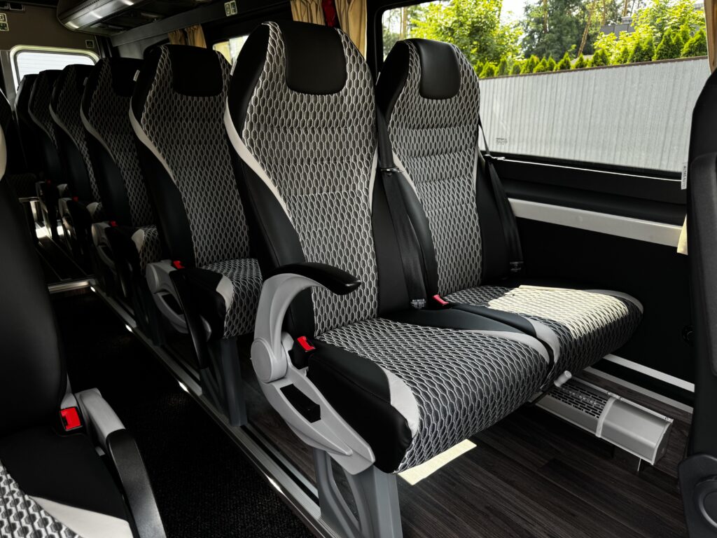 Огляд MAN TGE Мінібус Intercity 5.160
