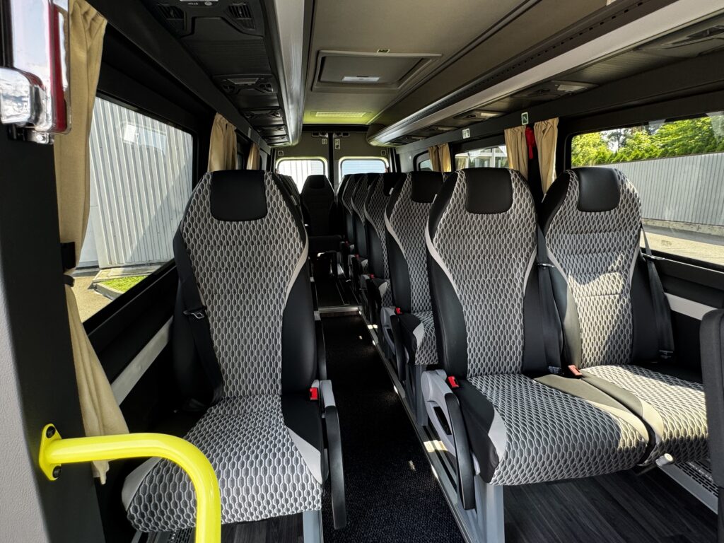 Огляд MAN TGE Мінібус Intercity 5.160